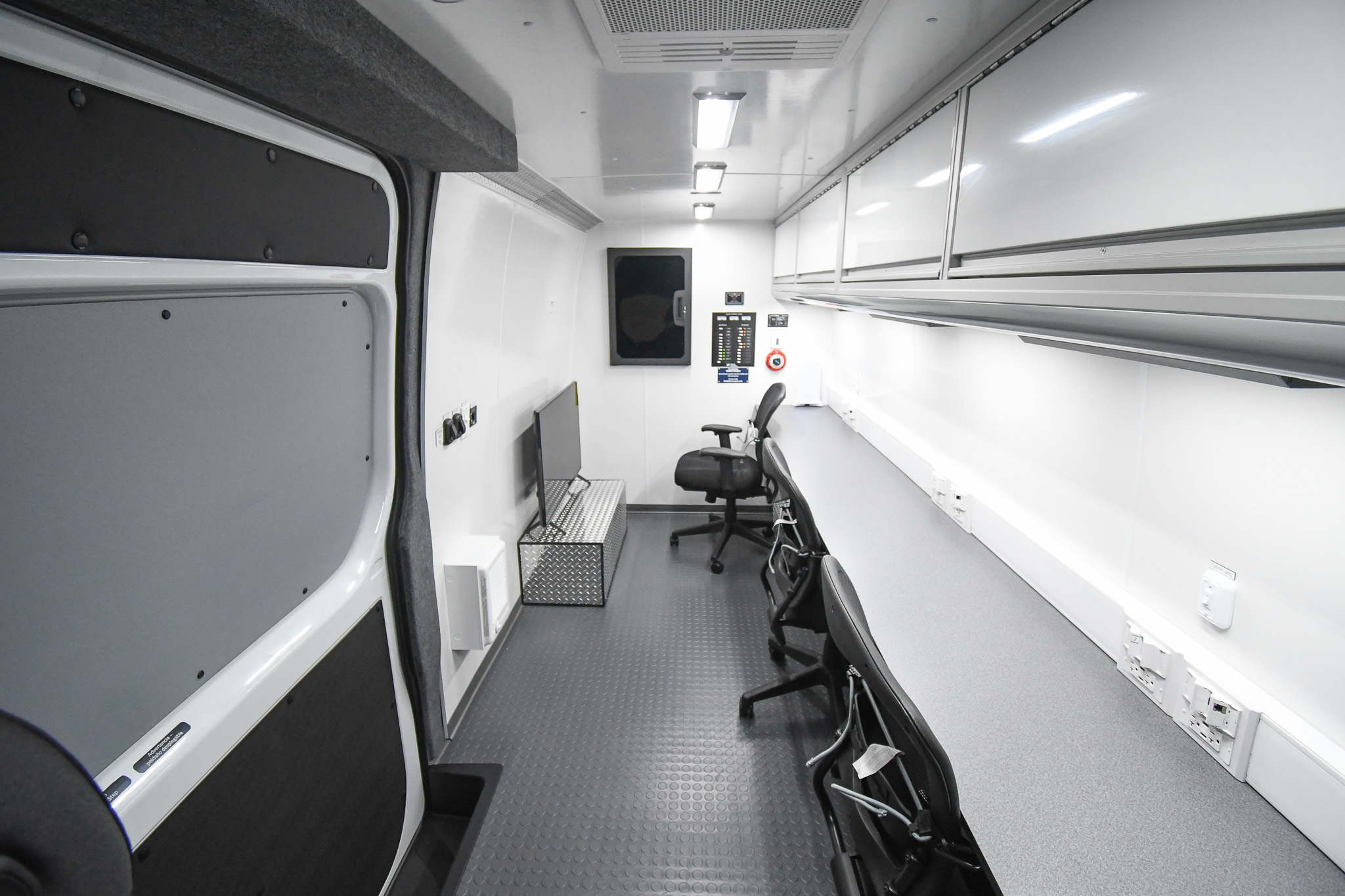 A front-to-back view inside the units for the EPA stationed in San Francisco & Signal Hill, CA.