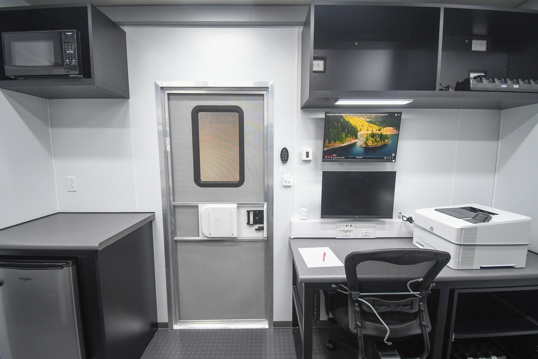 A full view of the fourth workstation and mini galley inside the unit for Bartlett, TN.