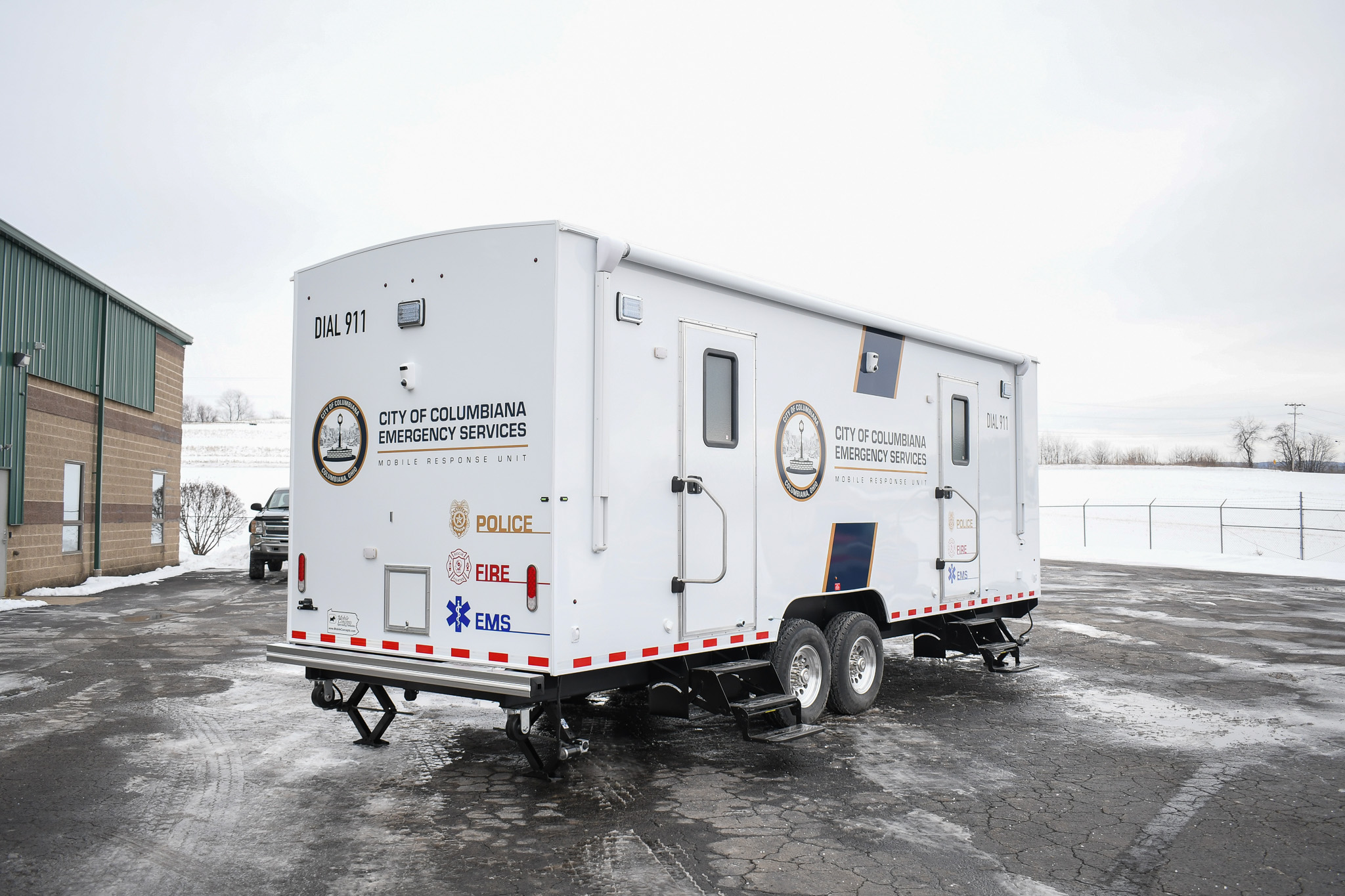 An exterior view of the unit for Columbiana, OH.